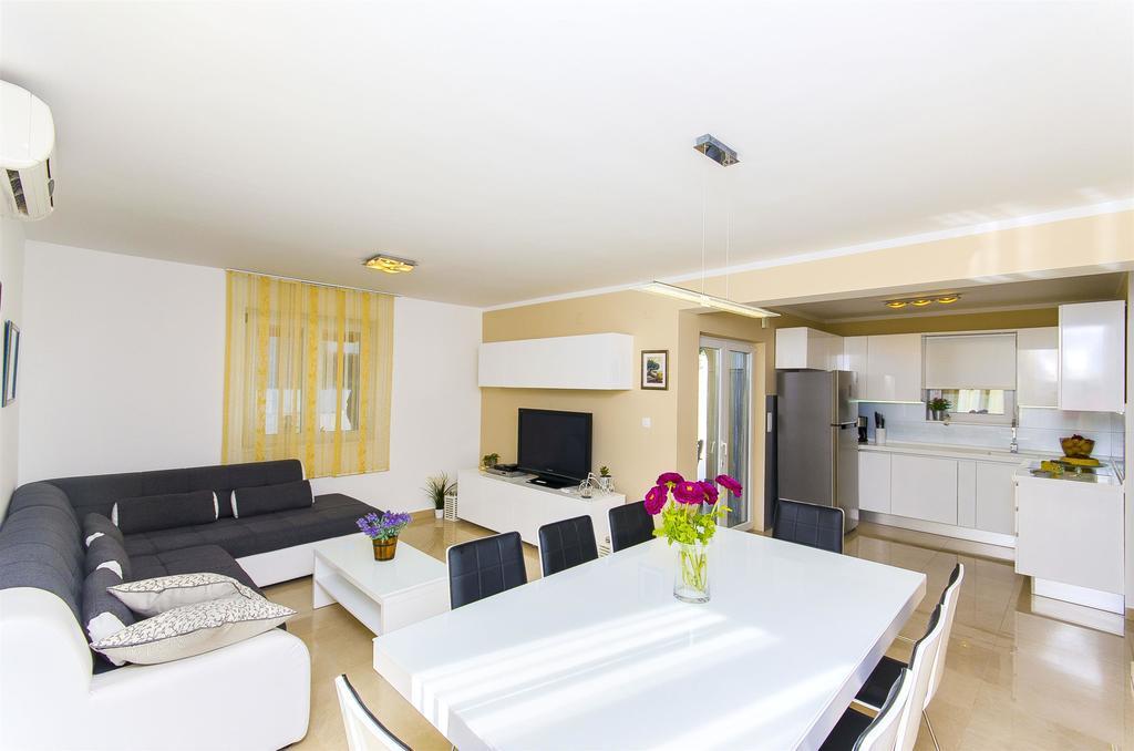 Villa Vesa سيفيد المظهر الخارجي الصورة